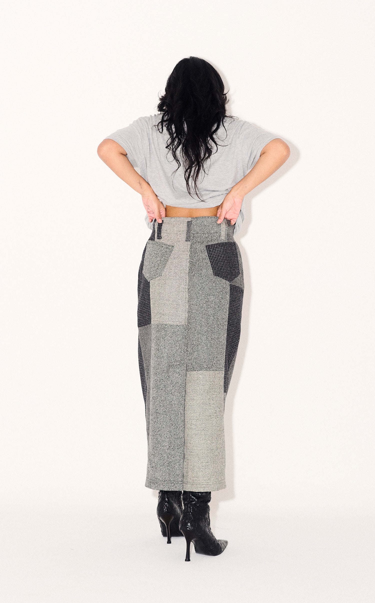 Juana Skirt in Carbón Patchwork Merino Wool